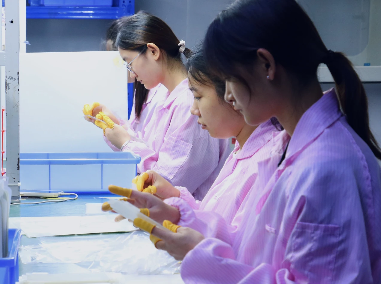 quality control inspection for tempered glass screen protector factory China