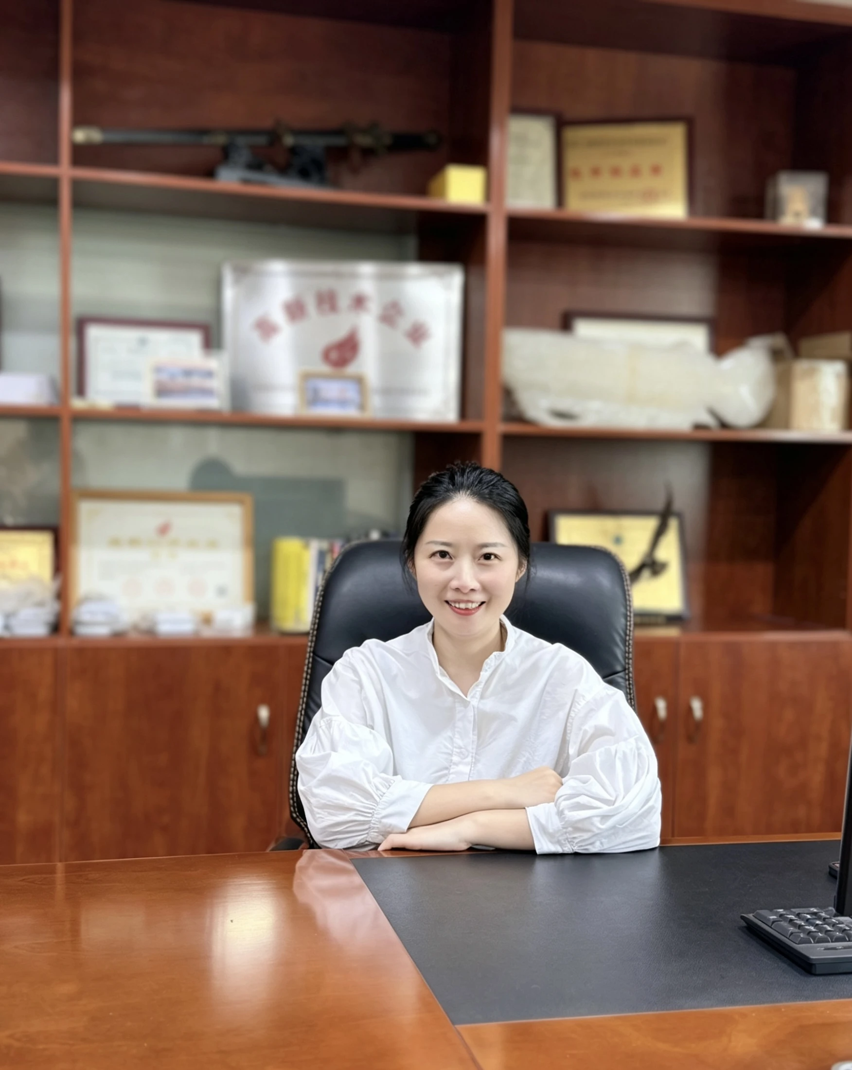 Vicky Ma - General Manager of Dongguan Aifeng Electronics screen protector manufacturer